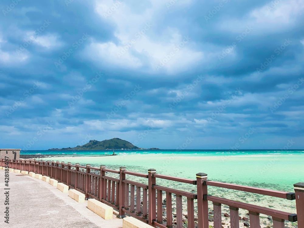 Fototapeta premium pier and sea