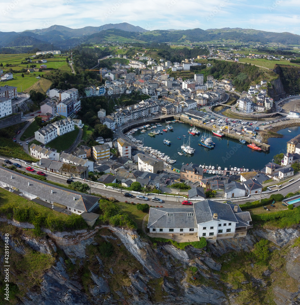 Luarca desde el aire