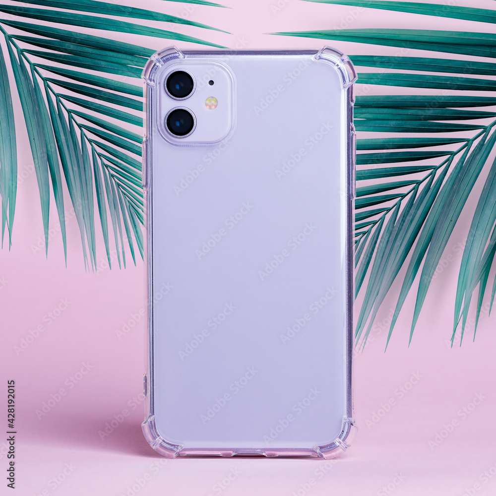 iPhone 11 màu tím đơn của riêng bạn sẽ thể hiện sự độc đáo và cá tính của bản thân. Chọn nền hồng với lá cọ để tạo điểm nhấn với trang trí trừu tượng màu tím. Sử dụng nó làm hình nền để giúp chiếc điện thoại của bạn thể hiện phong cách cá nhân.