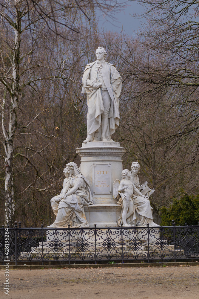 Goethestatue
