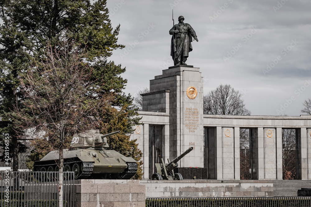 Fototapeta premium Sowjetisches Ehrenmal