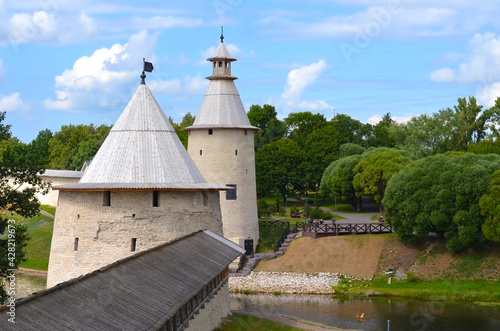 Foto View of the towers of the Pskov Kremlin, Pskov, Russia