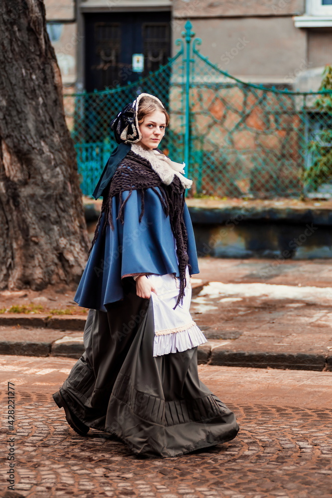 Romantic Woman Victorian Retro Style Romantic Woman Victorian Retro Style