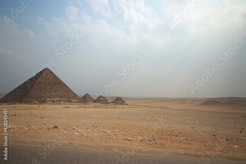 pyramids of giza