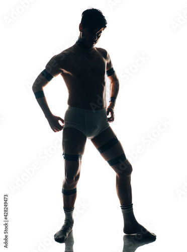 Well formed male body using underwear © qunica.com