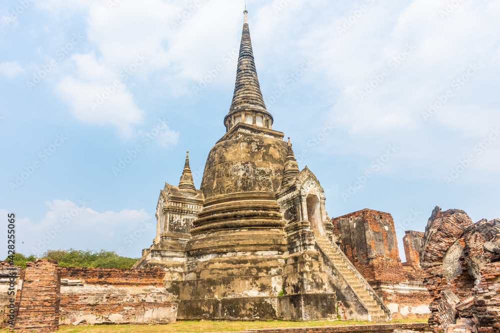 Fototapeta premium Ruins of Ayutthaya Temples, Thailand