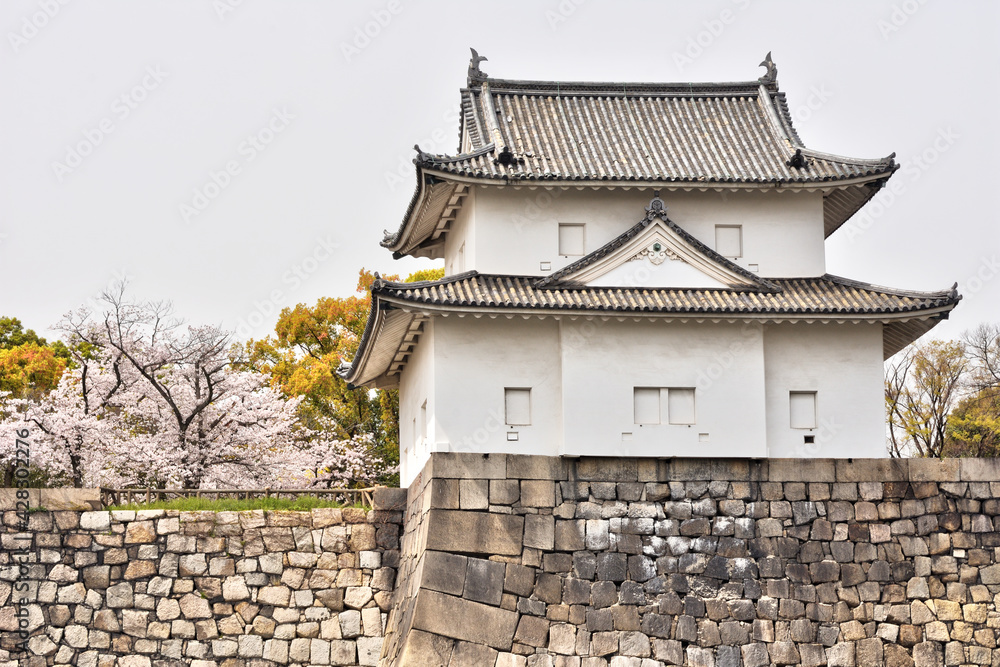 Fototapeta premium 大阪城の一番櫓