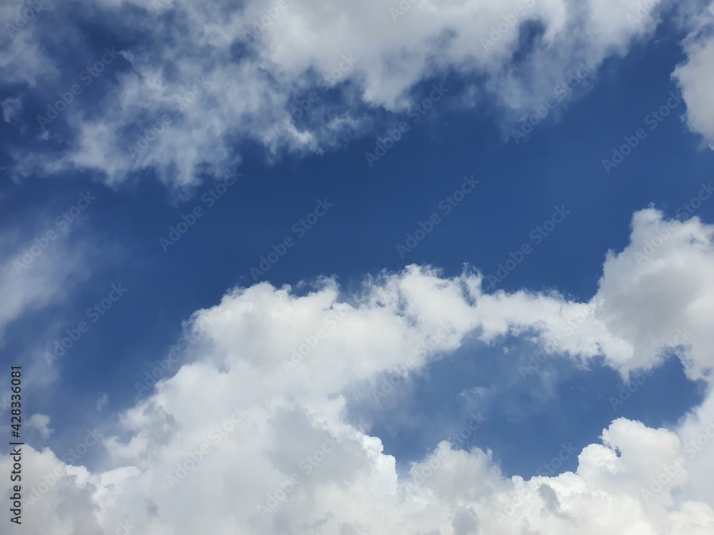 Obraz premium blue sky with clouds