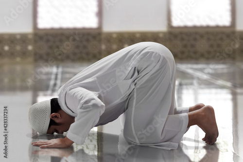 Photography Religious asian muslim man praying