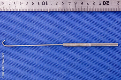 Bilde på lerret Spay or ovariectomy hook