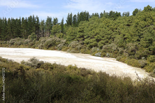 Wai-O-Tapu Thermalwunderland / Wai-O-Tapu Thermal Wonderland / photo