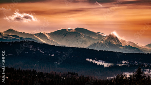 Zachód słońca w Tatrach