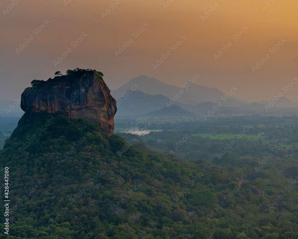 Dambulla Berg Pidurangala Sigiri auf Sri Lanka Dambulla Berg Pidurangala Sigiri auf Sri Lanka