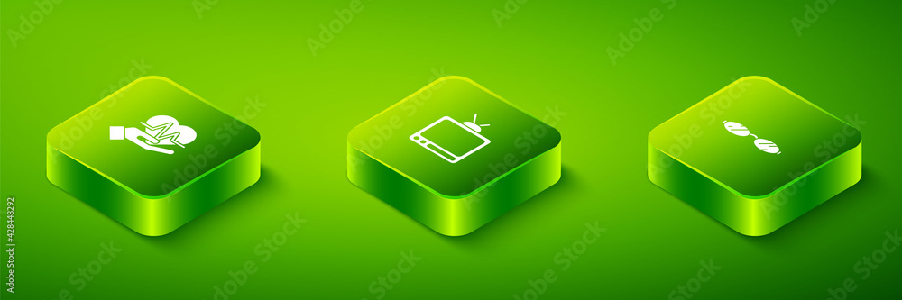 Set Isometric Retro tv, Eyeglasses and Heart rate icon. Vector Set Isometric Retro tv, Eyeglasses and Heart rate icon. Vector