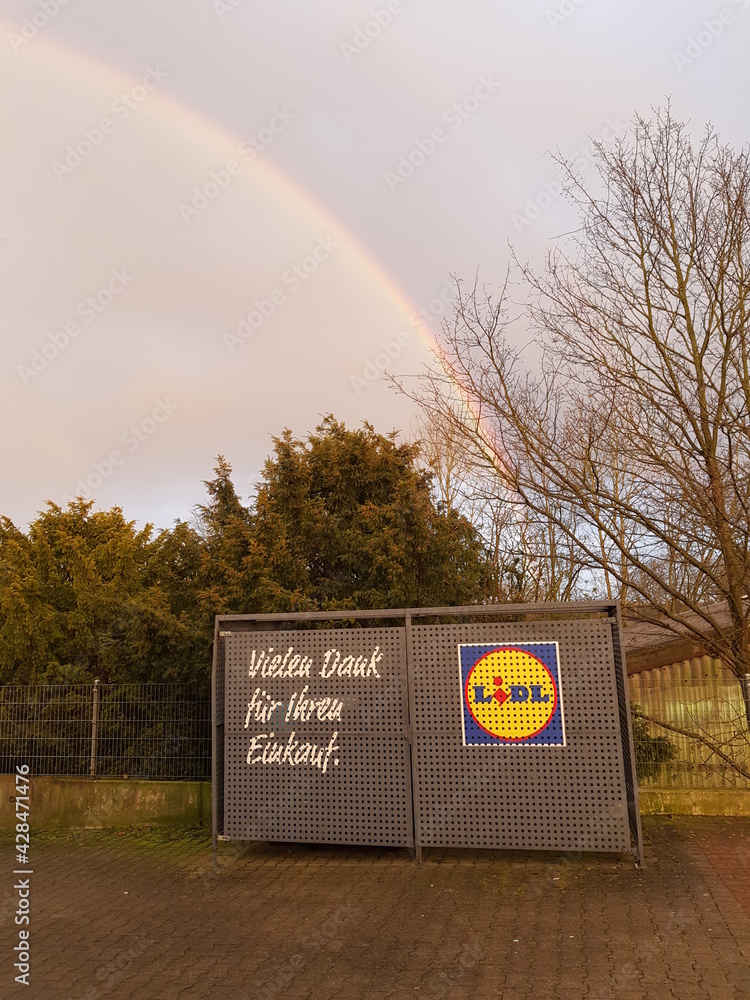 ESSEN HEIDHAUSEN, NRW, GERMANY - MARCH 10, 2020: Lidl Supermarket Car