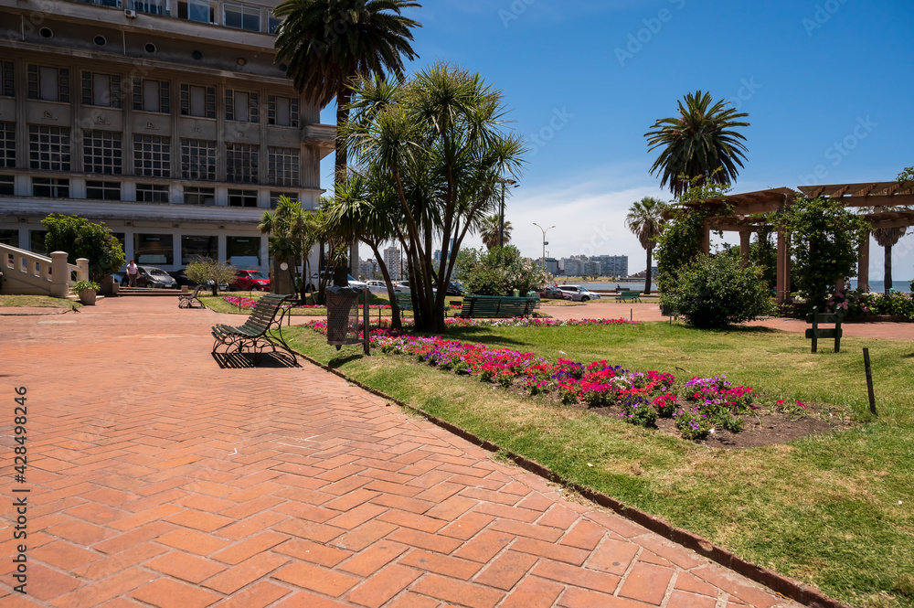 Obraz premium Plaza Tomás Gomensoro - Montevideo (Uruguay)