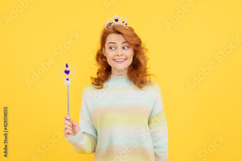 Canvastavla happy redhead woman in queen crown with magic wand, magic