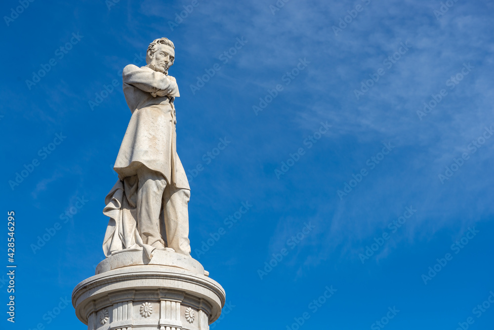 Fototapeta premium Buenos Aires. Argentina / 07.24.2015.Abraham Lincoln Figure Carved in stone
