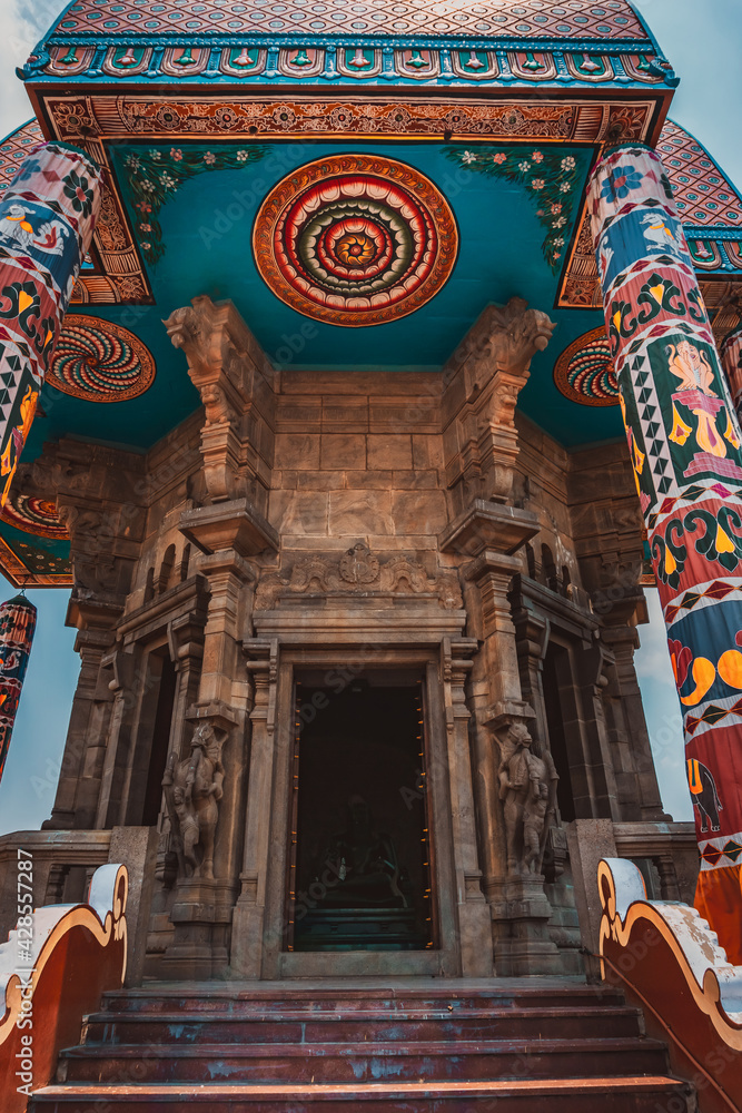 Fototapeta premium Valluvar Kottam is a monument in Chennai, dedicated to the classical Tamil poet-philosopher Valluvar. Located in Chennai, South India