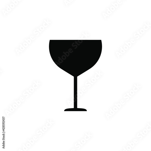 wine glass icon on white background © rizalluky