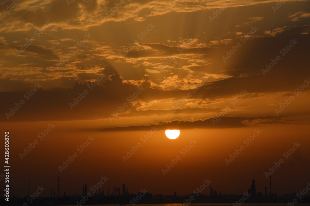 eggs,steel,sun,sea