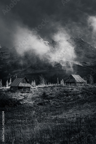 Fototapeta Naklejka Na Ścianę i Meble -  Hala Gąsienicowa w Tatrach Polskich.