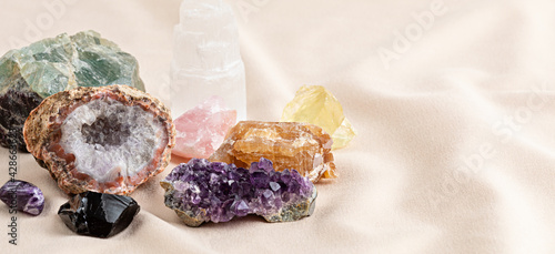 Canvas Print Healing reiki chakra crystals