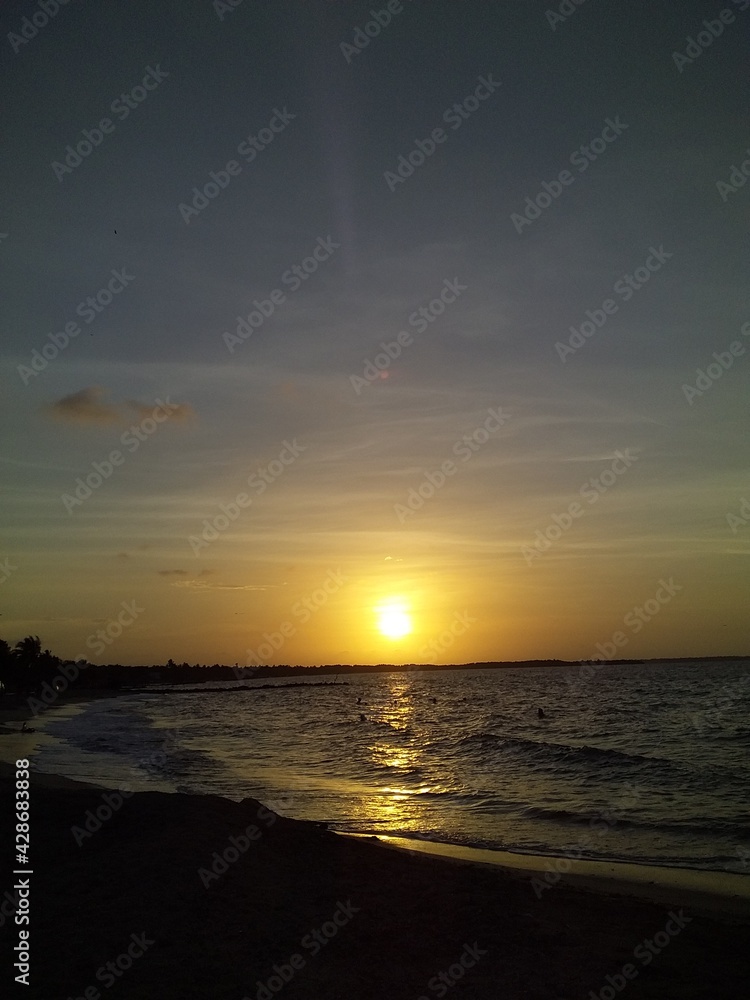 Puesta de Sol...Bahia de Cispatá.
San Antero Córdoba Colombia
@josselynne-87 Puesta de Sol...Bahia de Cispatá.
San Antero Córdoba Colombia
@josselynne-87