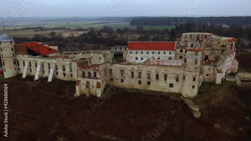 View from drone of Janowiec Castle, Renaissance castle in Lublin Voivodeship, Poland photo