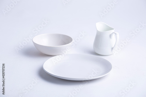  White Table wares