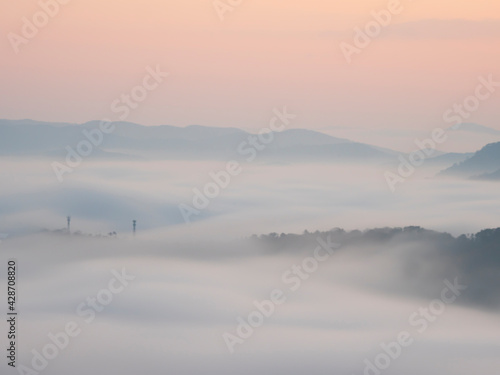 広島市荒谷山からの雲海 © KEN'S PHOTO