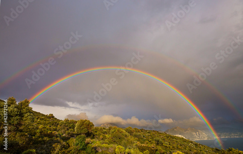 Fototapeta Naklejka Na Ścianę i Meble -  Rainbow in mountains