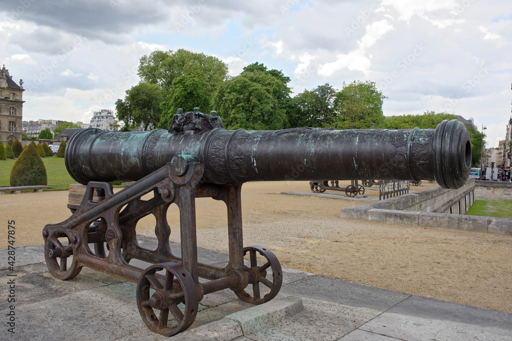   Museum of the Army.Traffic cannons from the collection of the museum