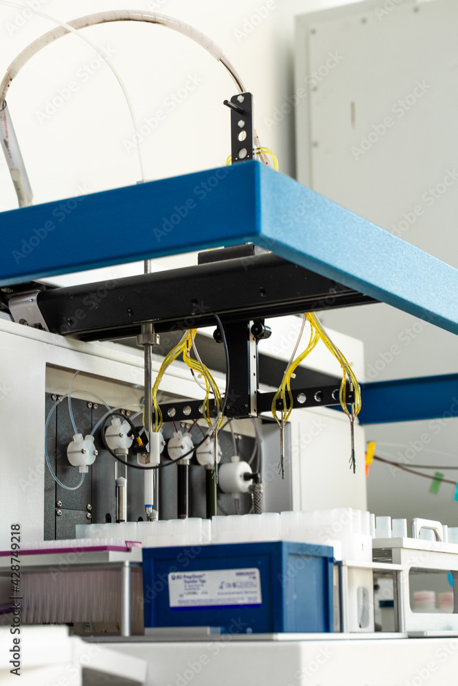 automatic equipment for analysis. technologies in the medical laboratory automatic equipment for analysis. technologies in the medical laboratory