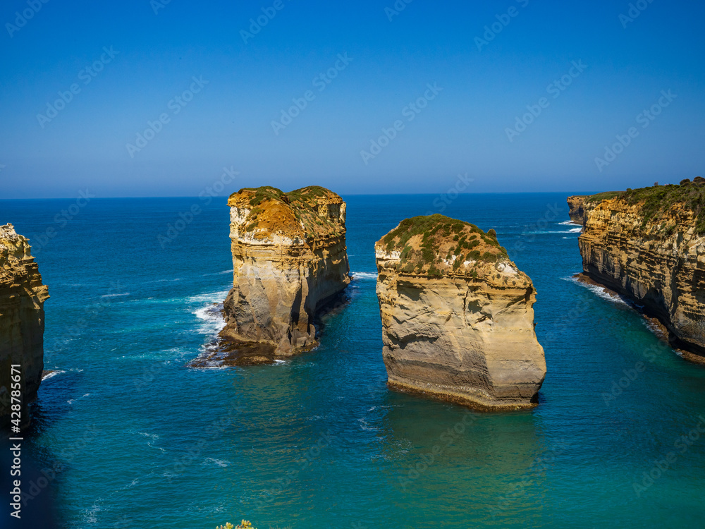 Naklejka premium VIstas desde uno de los miradores de los Doce Apóstoles en Australia