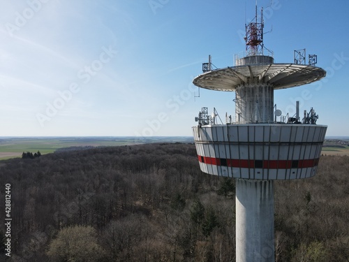 Tour hertzienne à Hadancourt-le-Haut-Clocher / Serans