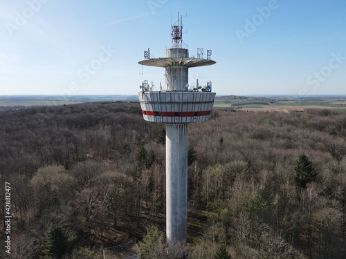 Tour hertzienne à Hadancourt-le-Haut-Clocher / Serans