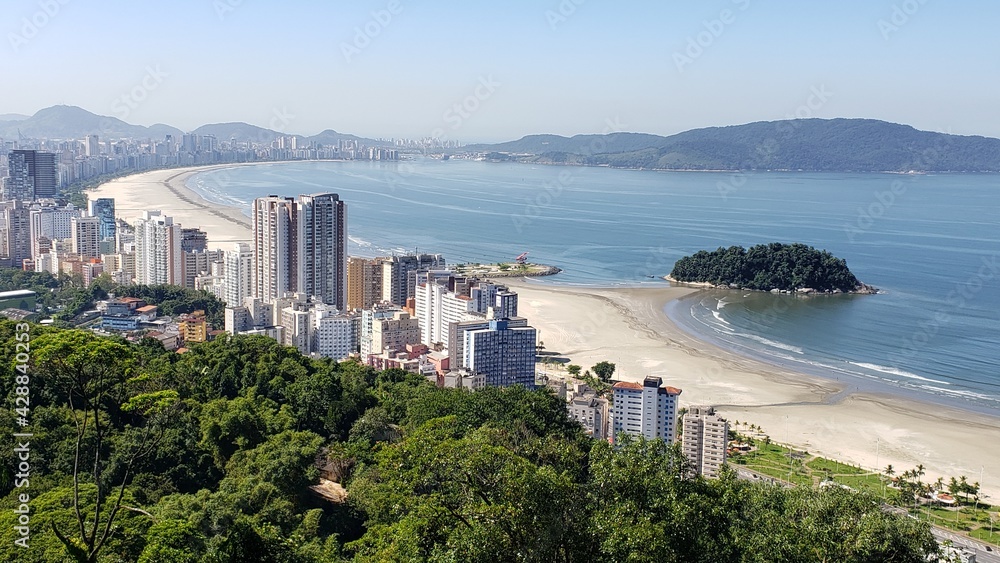 Obraz premium Santos/Sao Vicente Brazil beach & city