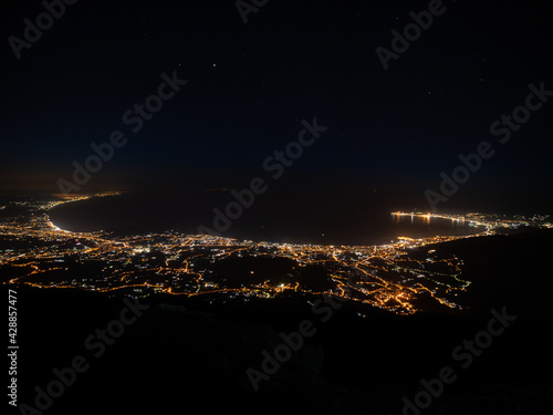 Fényképezés night photo of panorama of Gaeta and Formia seen from the Aurunci Mountains