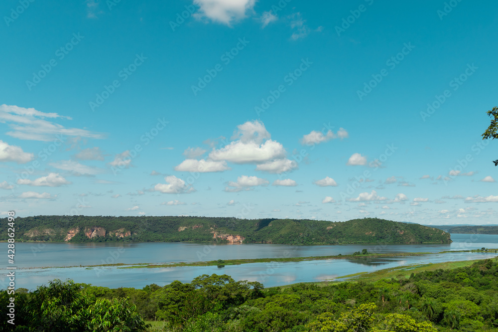 Vista desde el Mirador La Mano del indio en Nueva Alborada, Itapúa Paraguay Vista desde el Mirador La Mano del indio en Nueva Alborada, Itapúa Paraguay