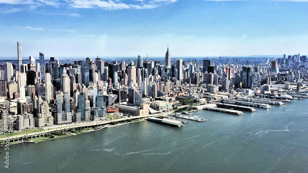 Obraz premium A panoramic view of New York