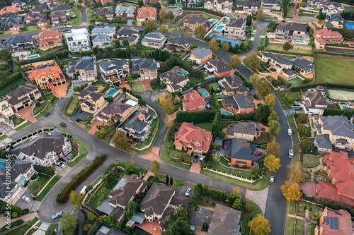 Photography Aerial view of upmarket prestige houses built around 1990-2000s, Sydney, Austral