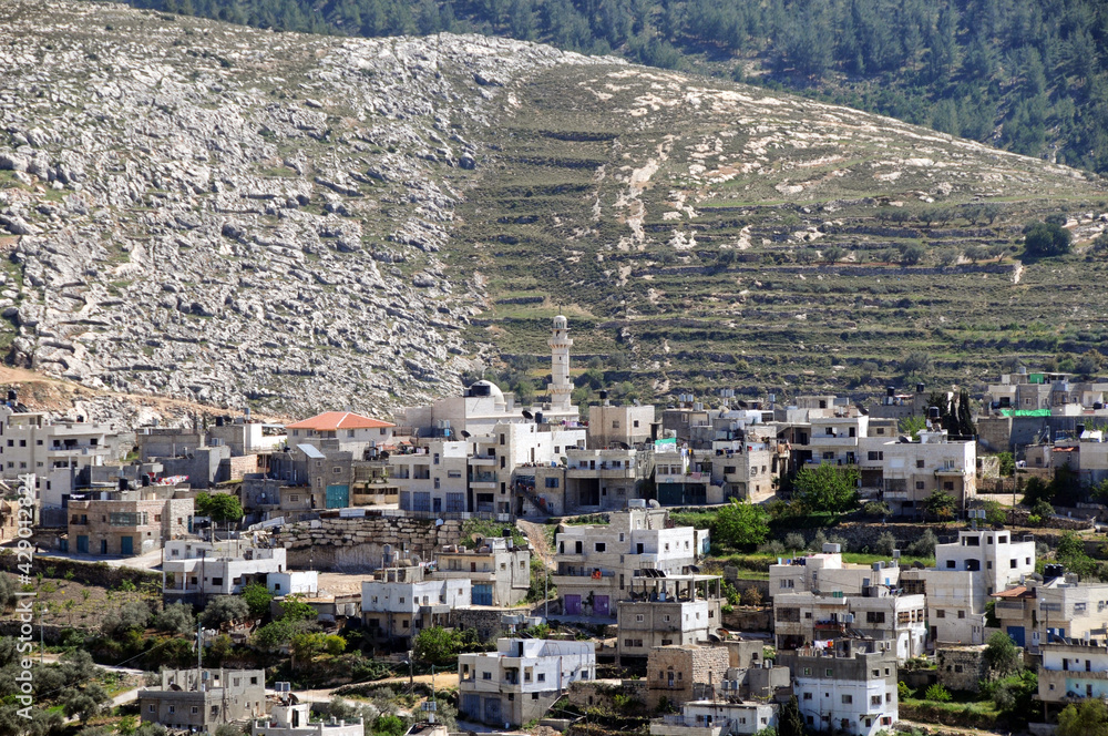 Obraz premium Arab village in the hills of Israel