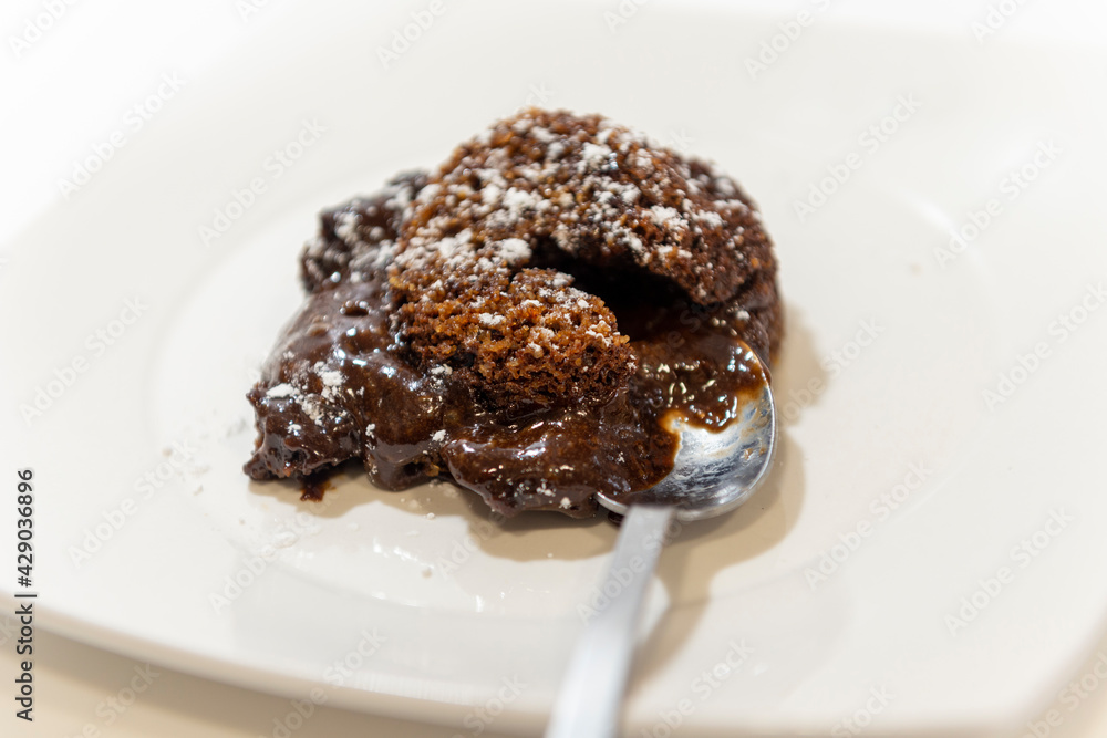 brownie de chocolate con helado vainilla