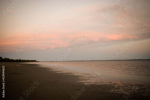 atardecer  mar  cielo  acu  tico  sol  nube  oce  no  naturaleza  amanecer  paisaje  nube  playa  anaranjada  horizonte  anochecer  rojo  hermoso  alumbrado  atardecer  verano  costa  lago  luz solar  a