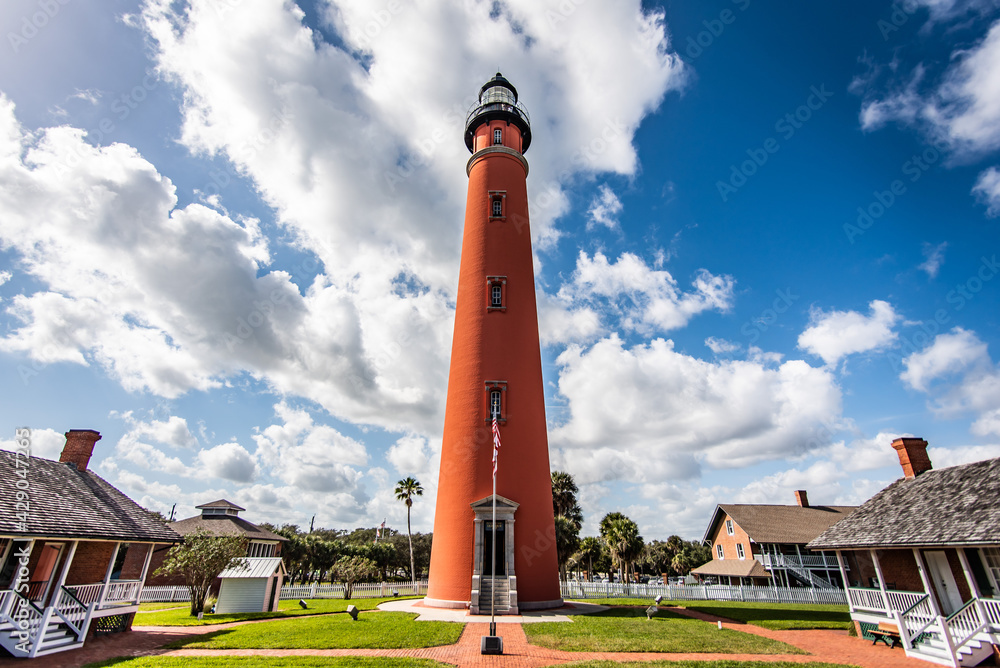 Ταπετσαρία Ponce de Leon Inlet Lighthouse and Museum in Ponce, USA