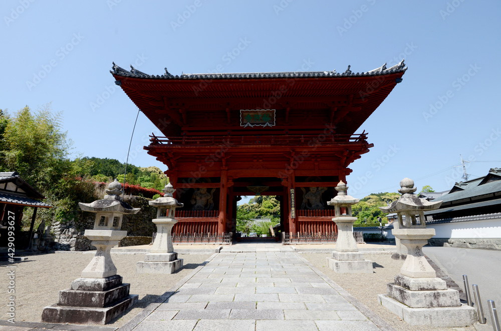 粉河寺　大門　和歌山県紀の川市
