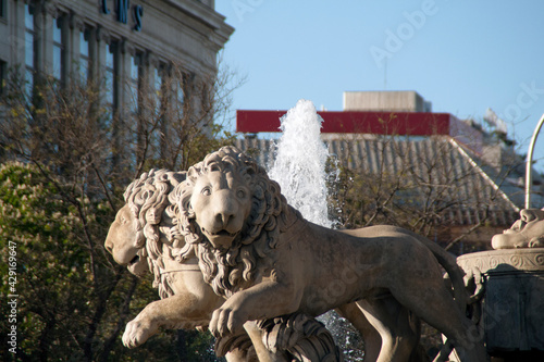 Atalanta e Hipómenes, los leones de Cibeles. Madrid.