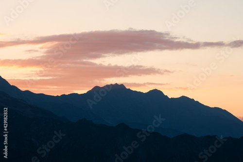 Vanilla mountain silhouettes