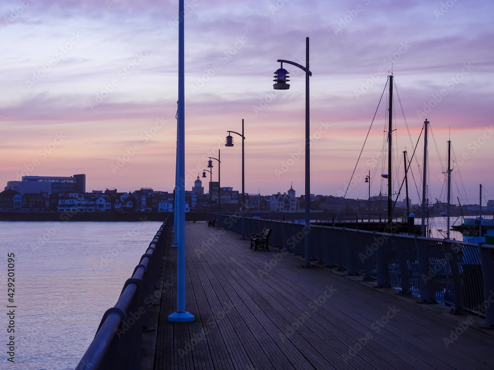 Fototapeta premium pier at sunset